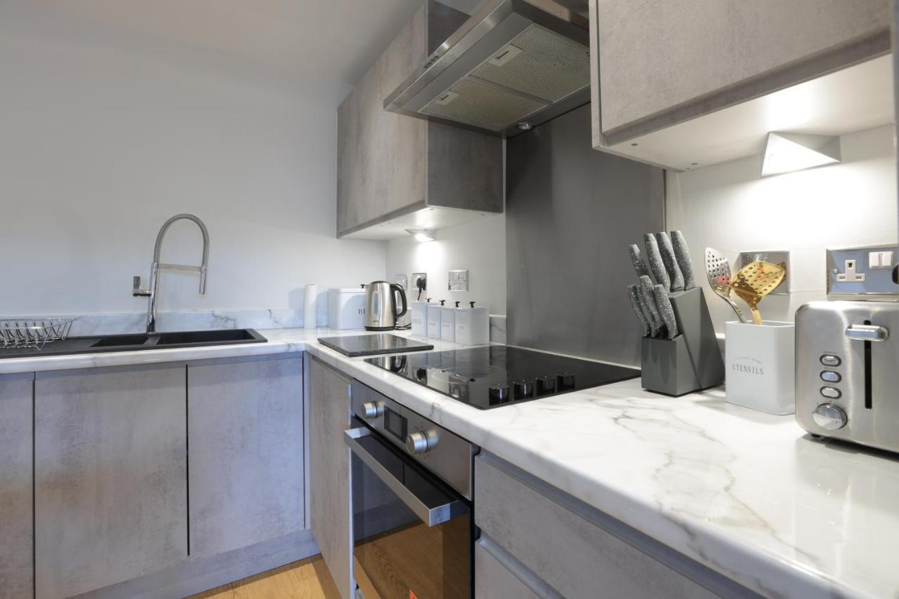 Southbank Leeds Apartment. New! With Free Parking Exterior foto