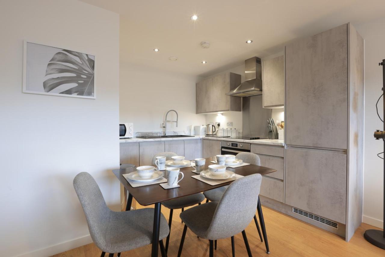 Southbank Leeds Apartment. New! With Free Parking Exterior foto